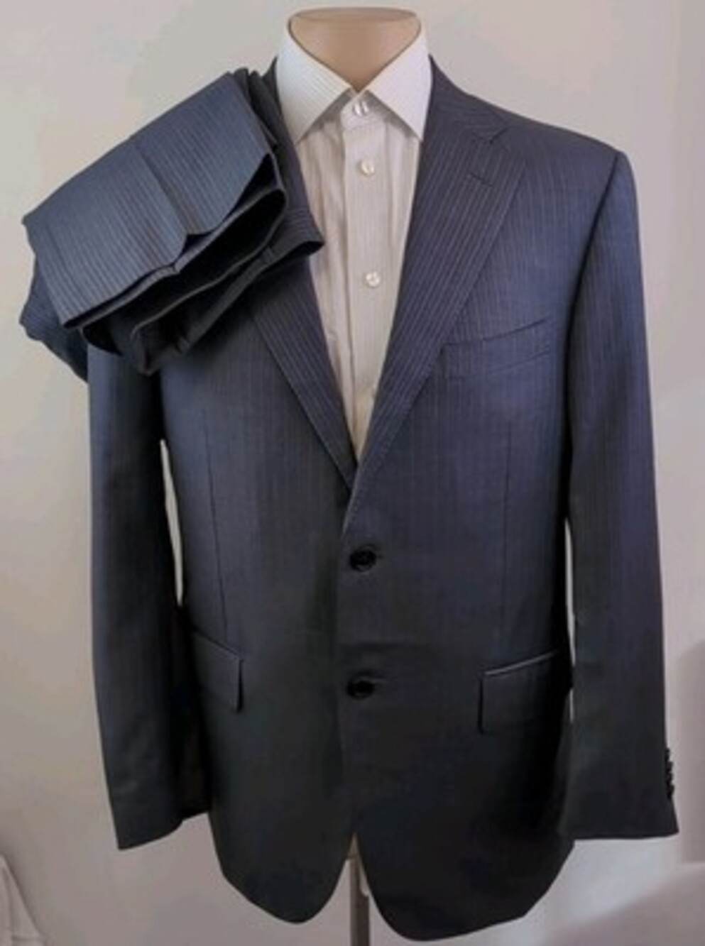 Corneliani Mens Gray Stripe 2 Piece Suit Size 40R - W32 X 29